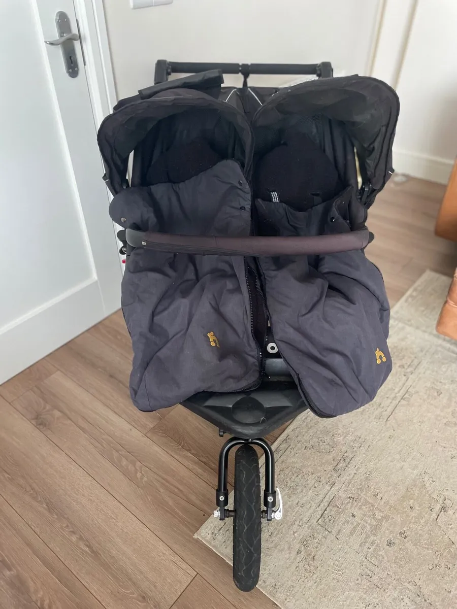 Out n about double Buggy - Image 1
