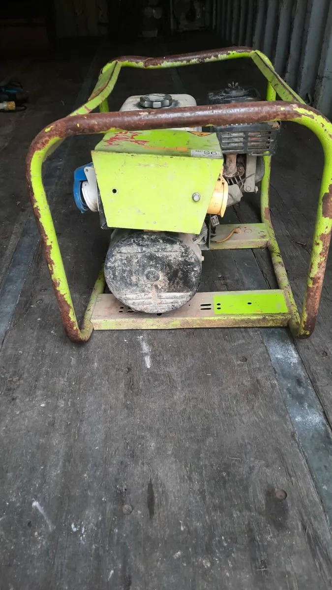 Generator-- Honda Petrol--3.5 KVA-- Perfect condit - Image 1