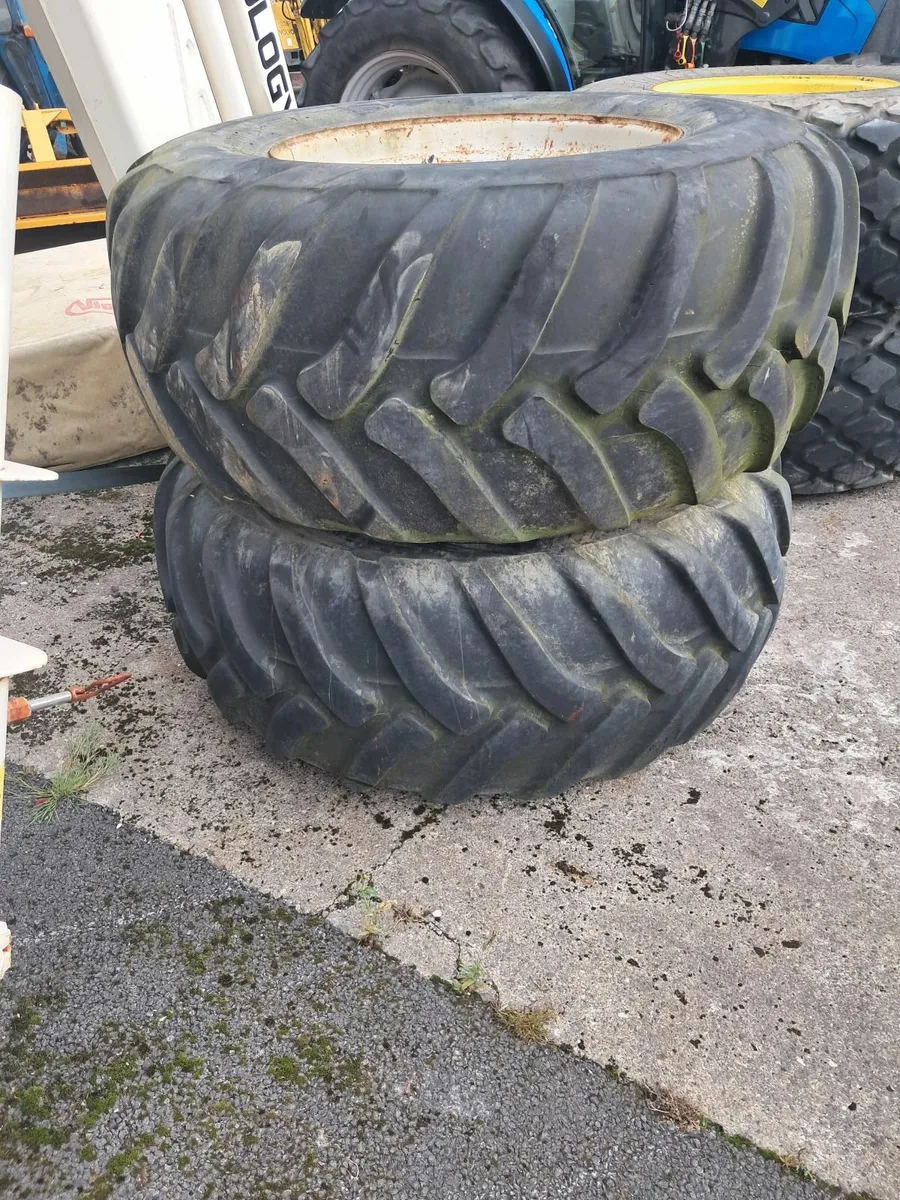 600/60/30.5 wheels for sale - Image 1