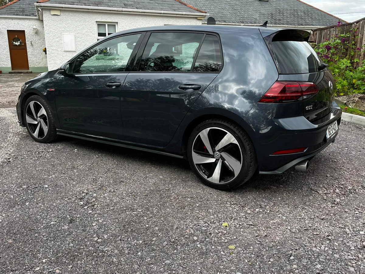 VW Golf GTI 230HP Genuine Irish Car Manual - Image 3