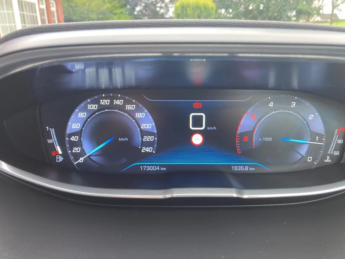 Peugeot 3008 2017 Taxed 2 years NCT - Image 4