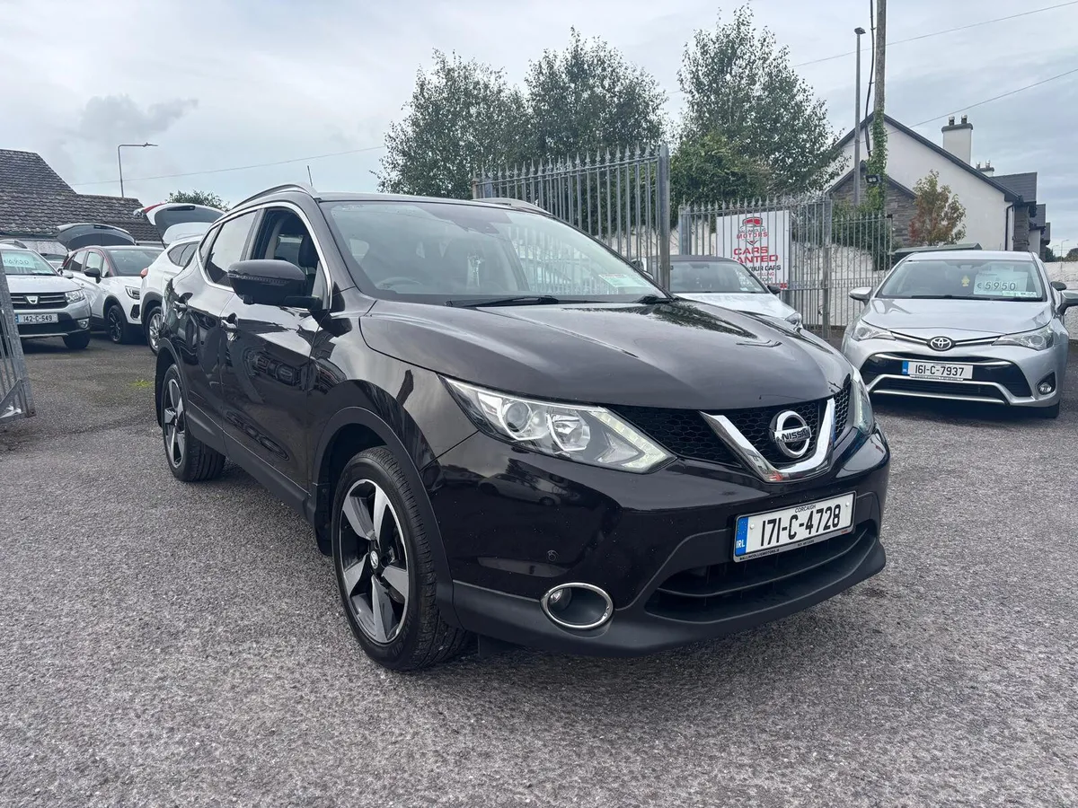 Nissan Qashqai   SV  PREMIUM  DIESEL - Image 1
