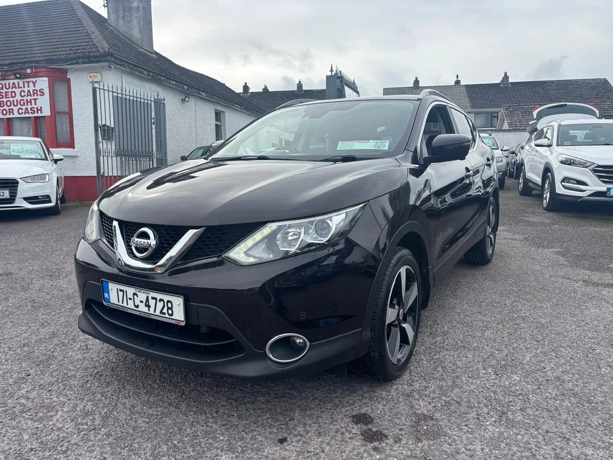 Nissan Qashqai   SV  PREMIUM  DIESEL - Image 2
