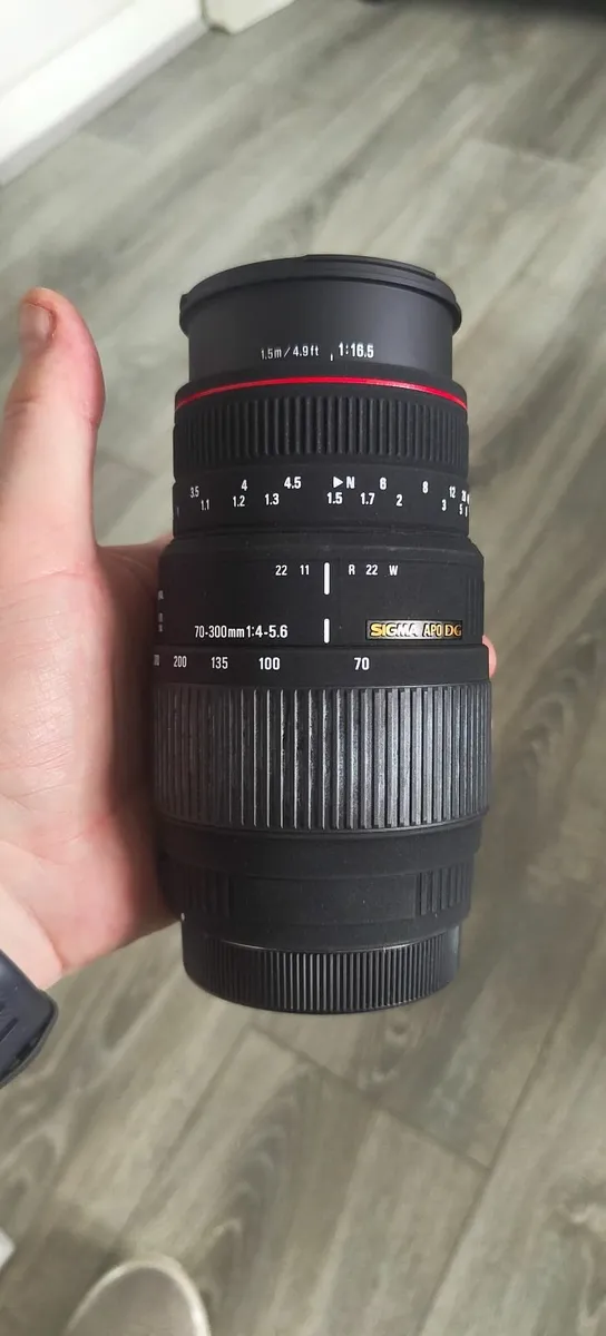 Sigma 70-300mm Marco for Canon - Image 1