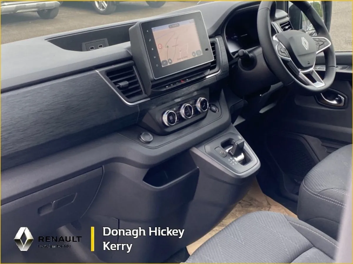 Renault Trafic Trafic Ll30 DCI 170 9SP Auto Extra - Image 2