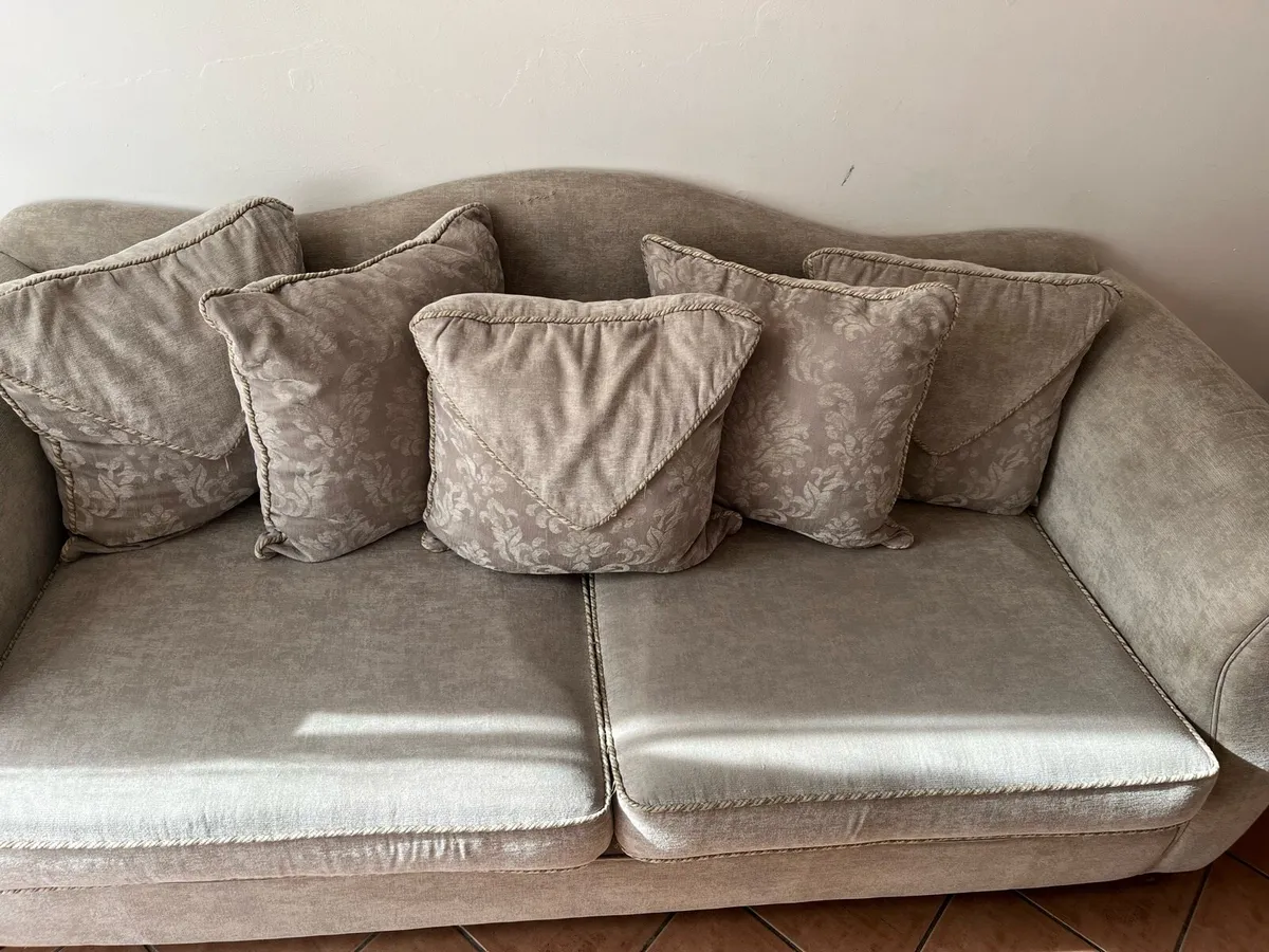 Three seater Finline furniture couch - Image 4