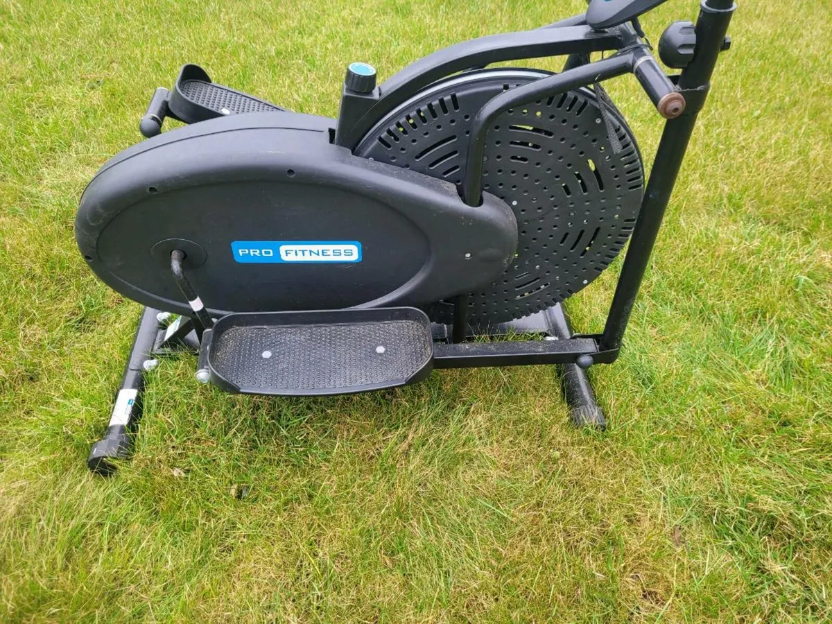 Crosstrainer - Image 2