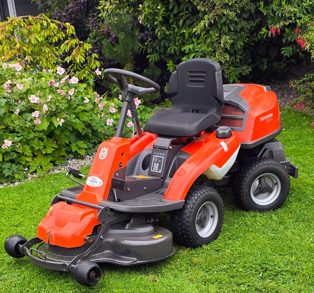 Husqvarna twin cylinder Briggs and Stratton - Image 1