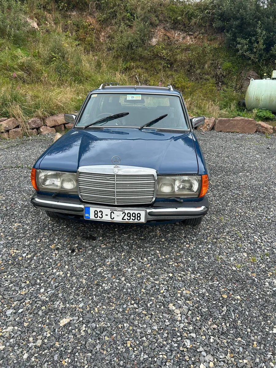 Mercedes 230 te estate car - Image 3