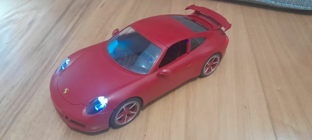 Playmobil red porsche showroom - Image 2