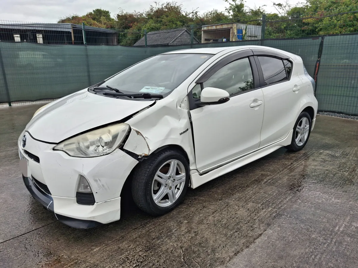 2012 Toyota Aqua  Hybrid    Automatic - Image 2