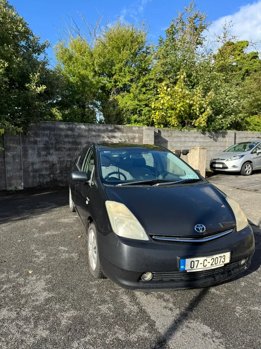 Toyota Prius - Image 1