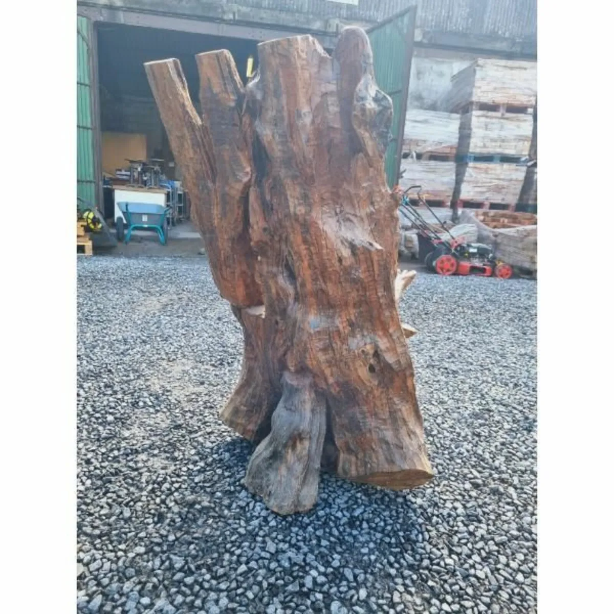 Handmade Carved Wooden Chair KAS842 - Image 3