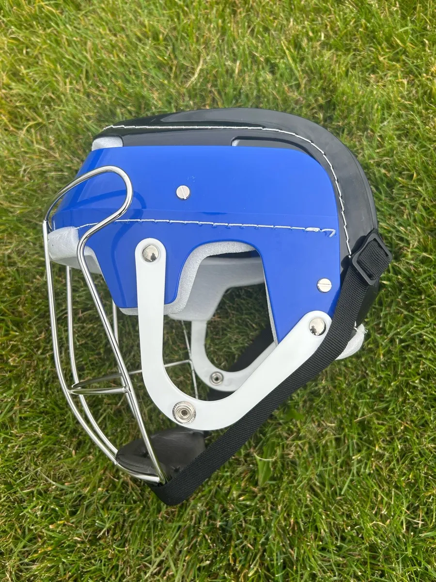 Hurling Helmet - Image 1