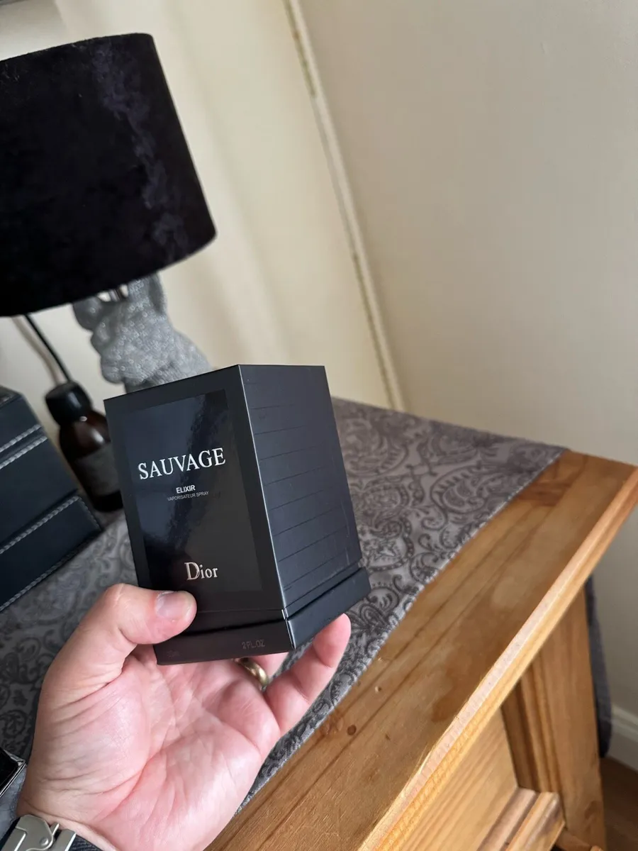 2x new perfumes SAUVAGE ELIXIR & TOM FORD OUD WOOD - Image 3