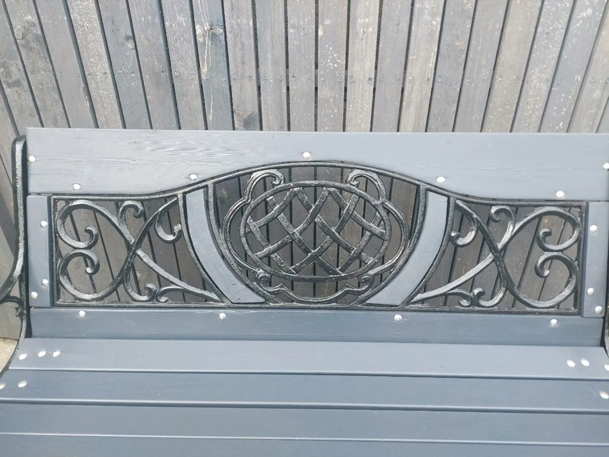 Garden bench - Image 4