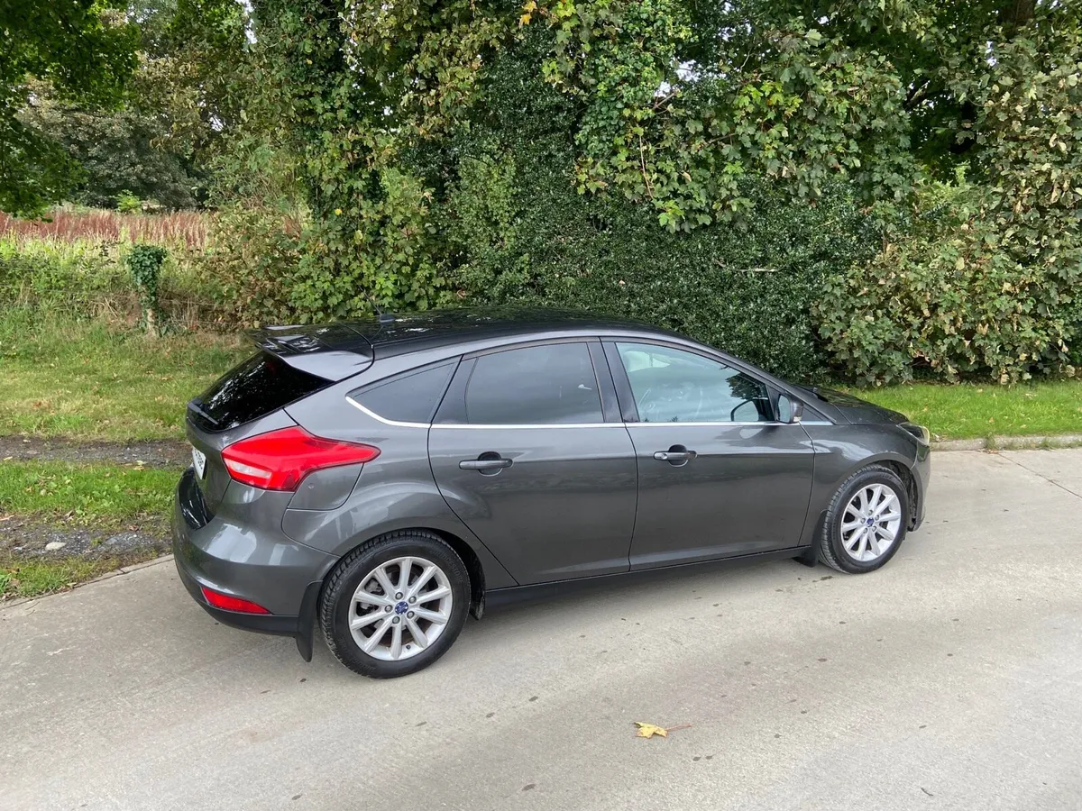 Ford focus titanium - Image 2