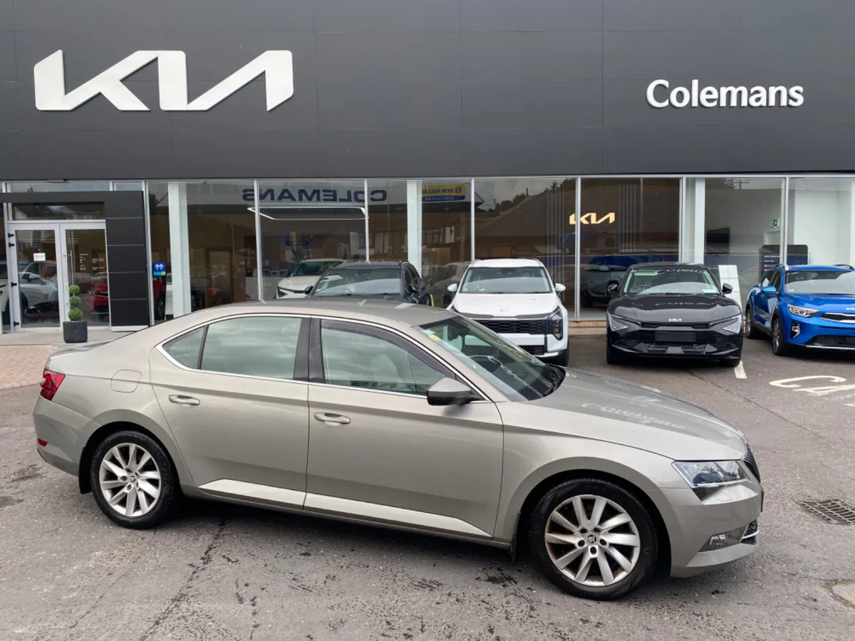Skoda Superb Style 2.0tdi 150BHP 4DR 2017 (171) - Image 1