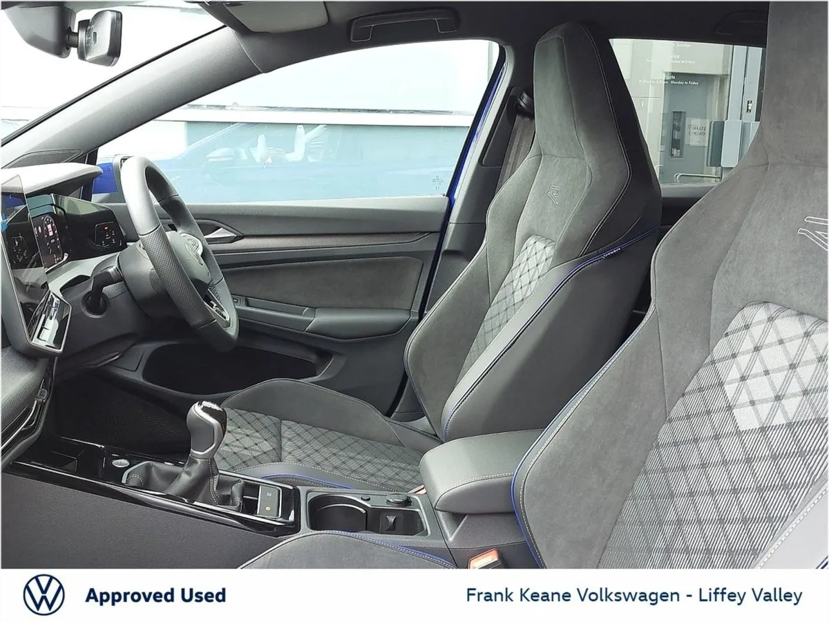 Volkswagen Golf R-line 1.5tsi 150HP  lapiz Blue M - Image 4
