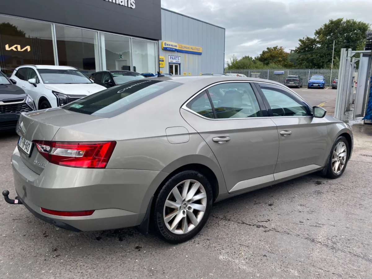Skoda Superb Style 2.0tdi 150BHP 4DR 2017 (171) - Image 4