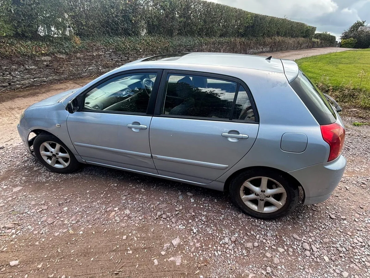 Toyota Corolla 2006 - Image 2