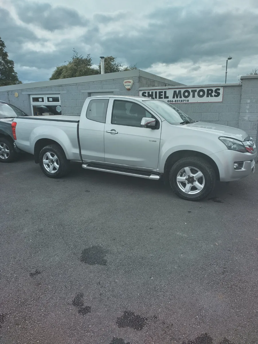 Isuzu D-Max 2017 - Image 2