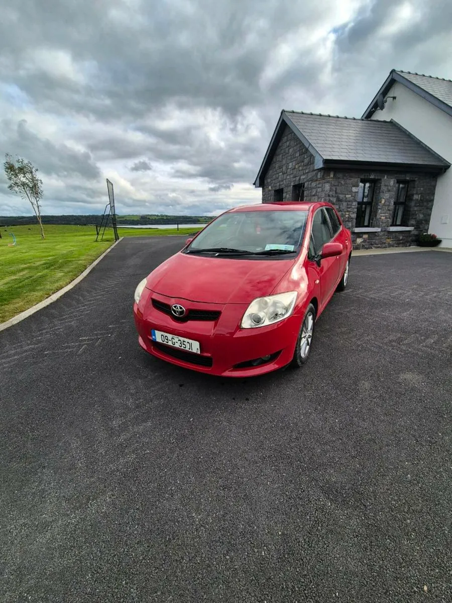 Toyota auris - Image 1