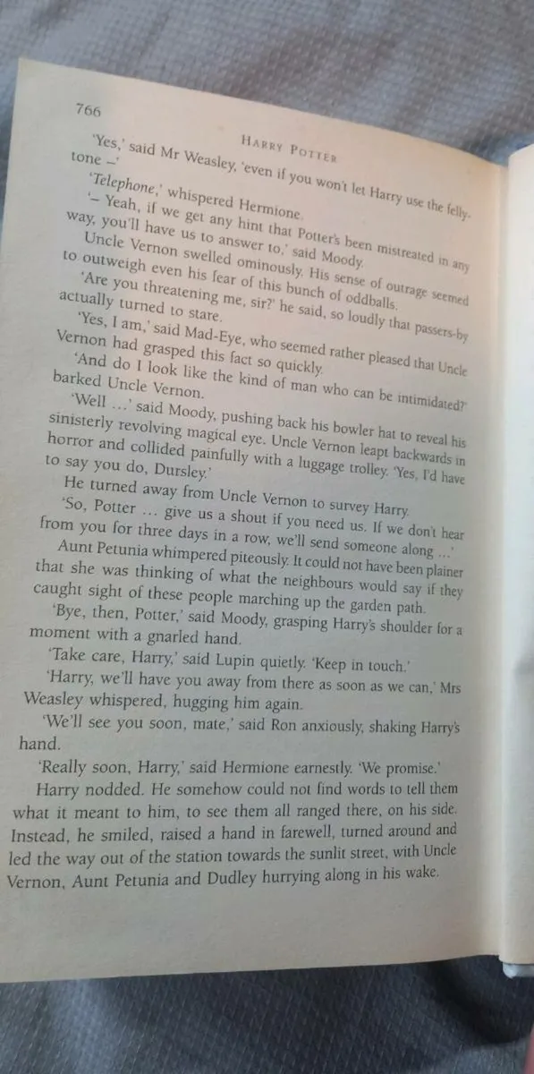 First UK Edition Harry Potter Hardback w/errors - Image 4