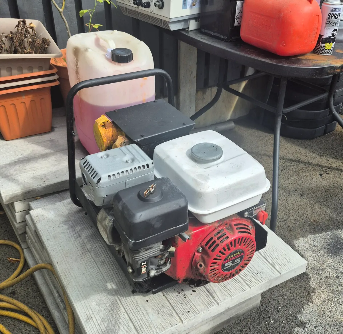 Honda petrol generator the pulley rope broke - Image 1