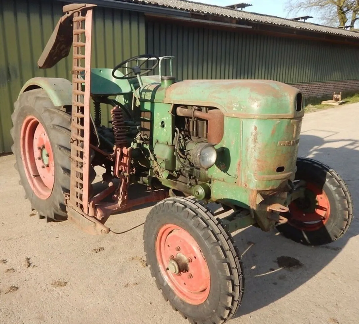 Vintage Tractor Deutz 2 cylinder - Image 1