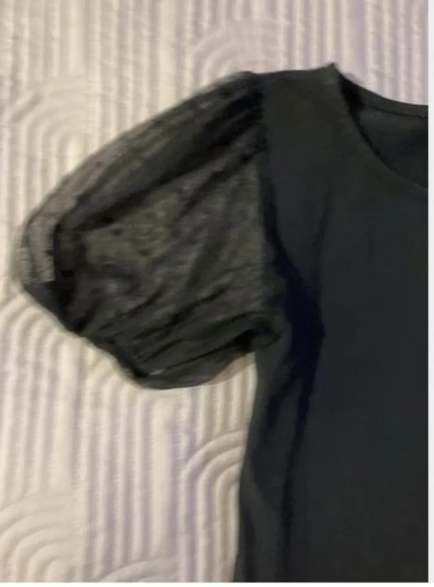 Lovely Penneys Top Size XS - Image 2