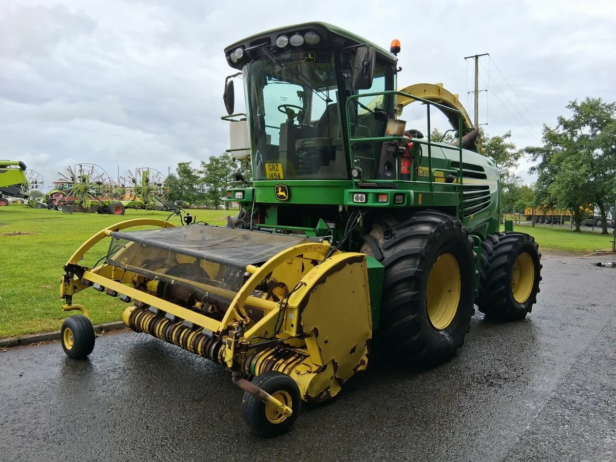 John Deere, Claas foragers - Image 2