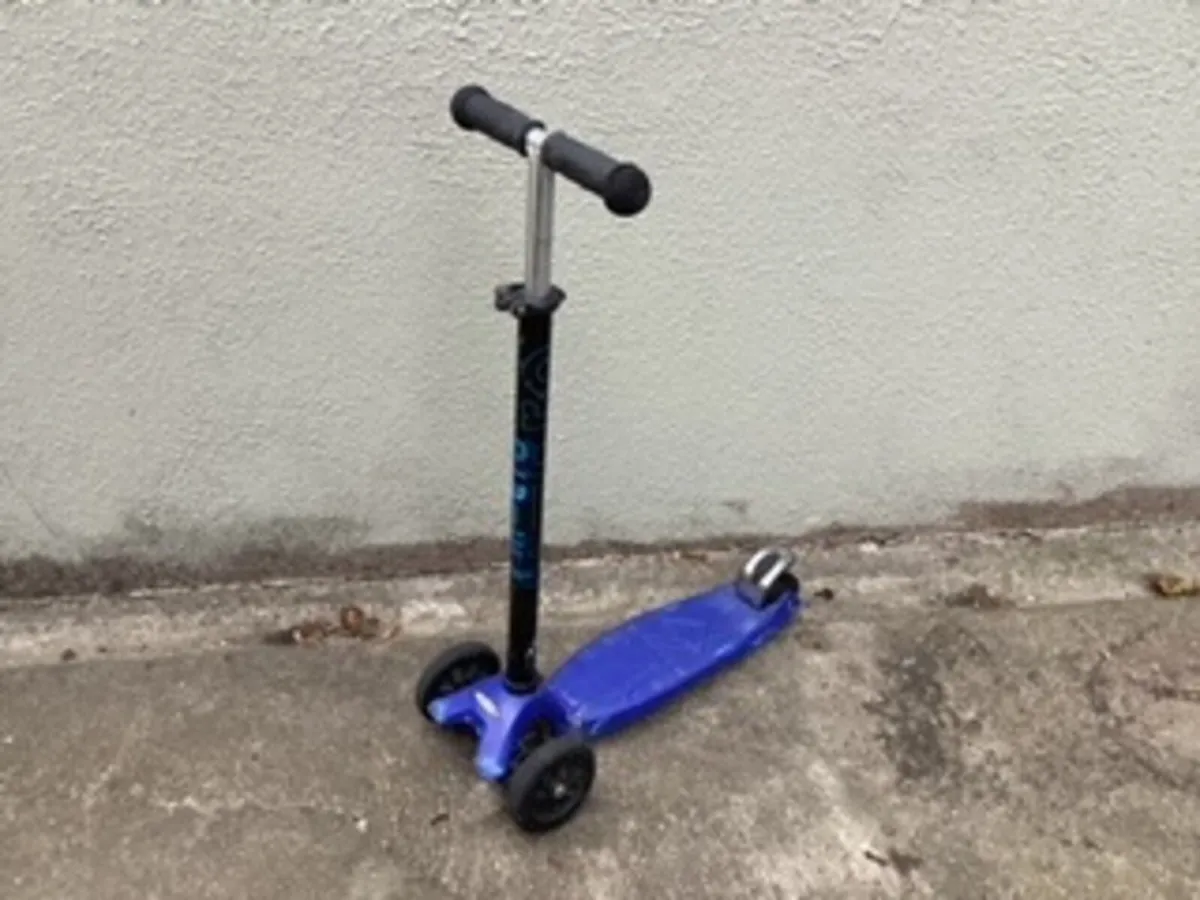 Kids Maxi Micro Scooter - Image 1
