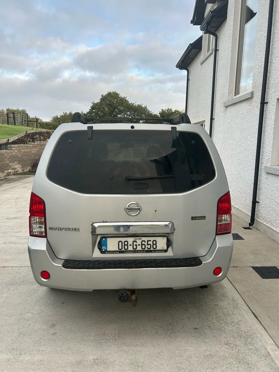 Nissan Pathfinder - Image 2