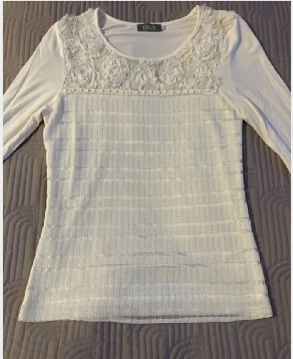 Libra top - Image 1