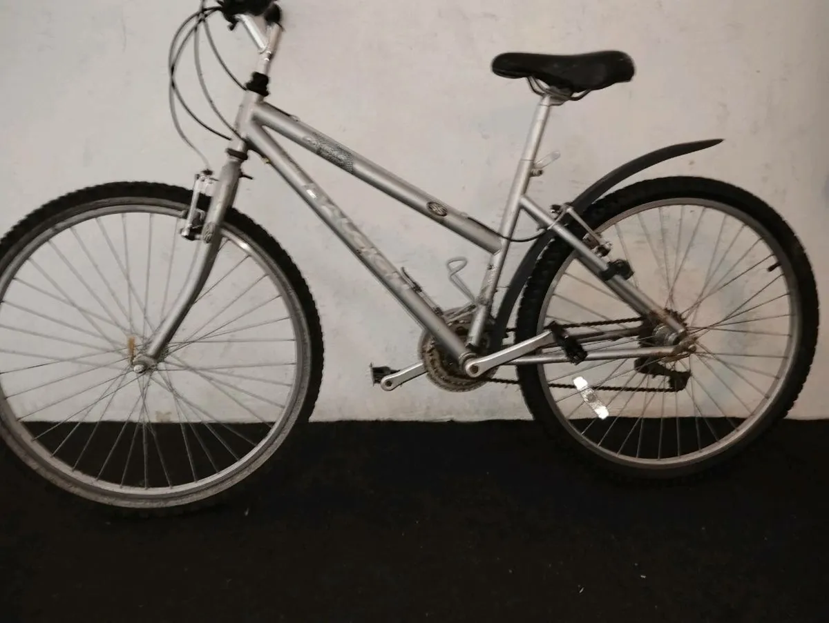 Ladies 26inch bike - Image 2