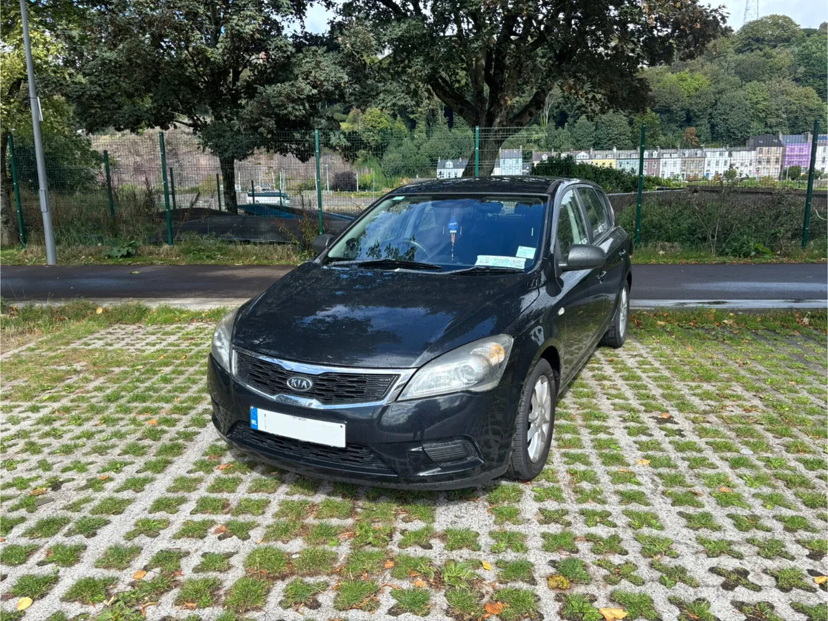 Kia Ceed 2010 1.4 Petrol NCT + Tax Low Mileage - Image 1