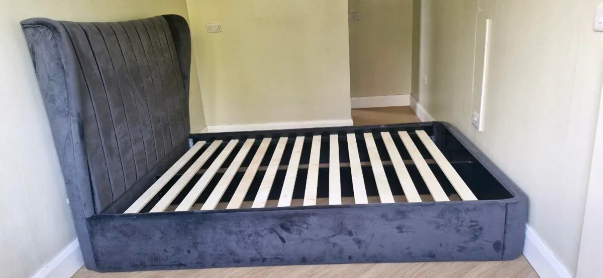 DOUBLE BED - Image 1