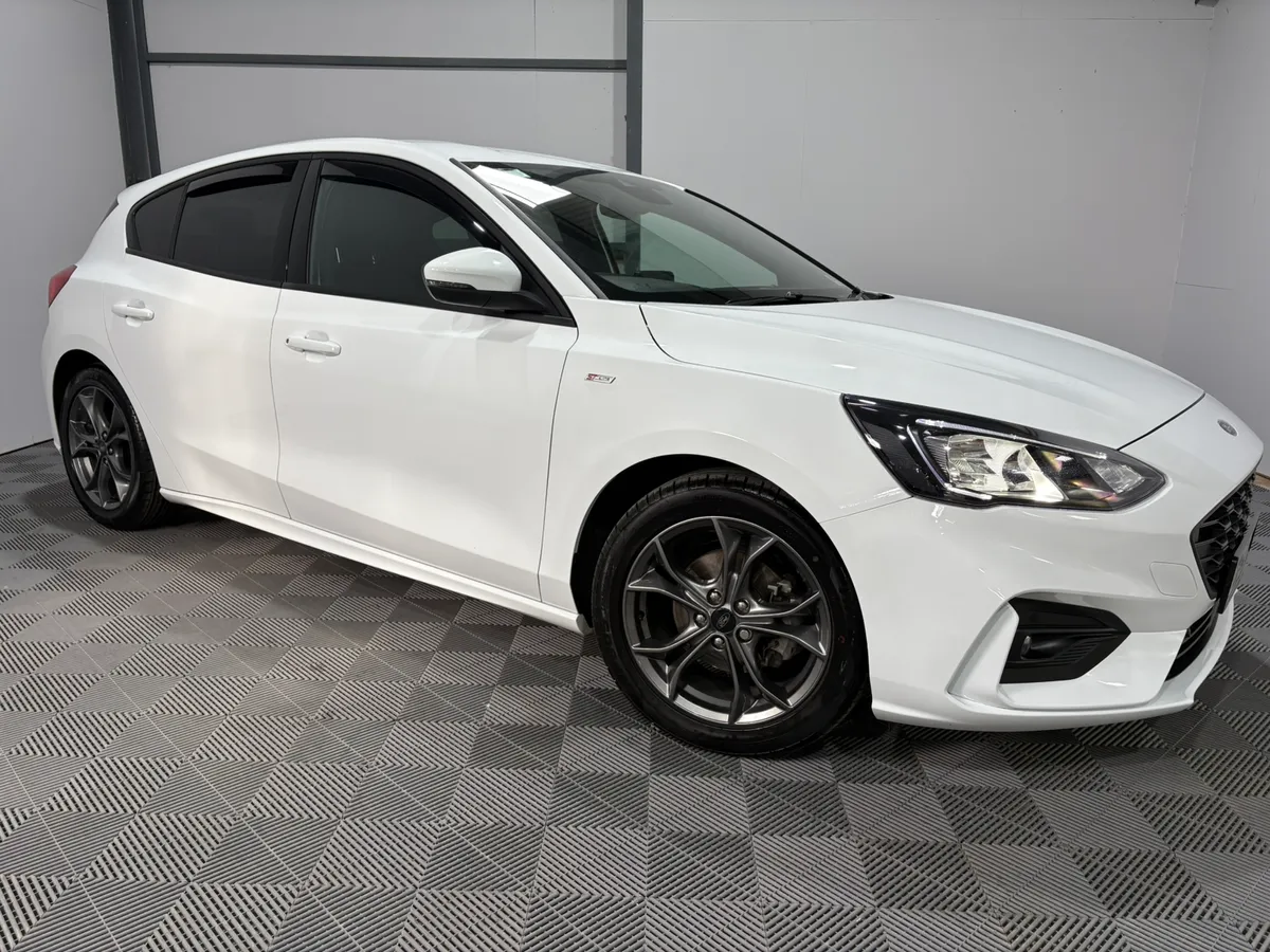 Ford Focus St Line MHEV 125 Bhp 4 Year Warranty - Image 2