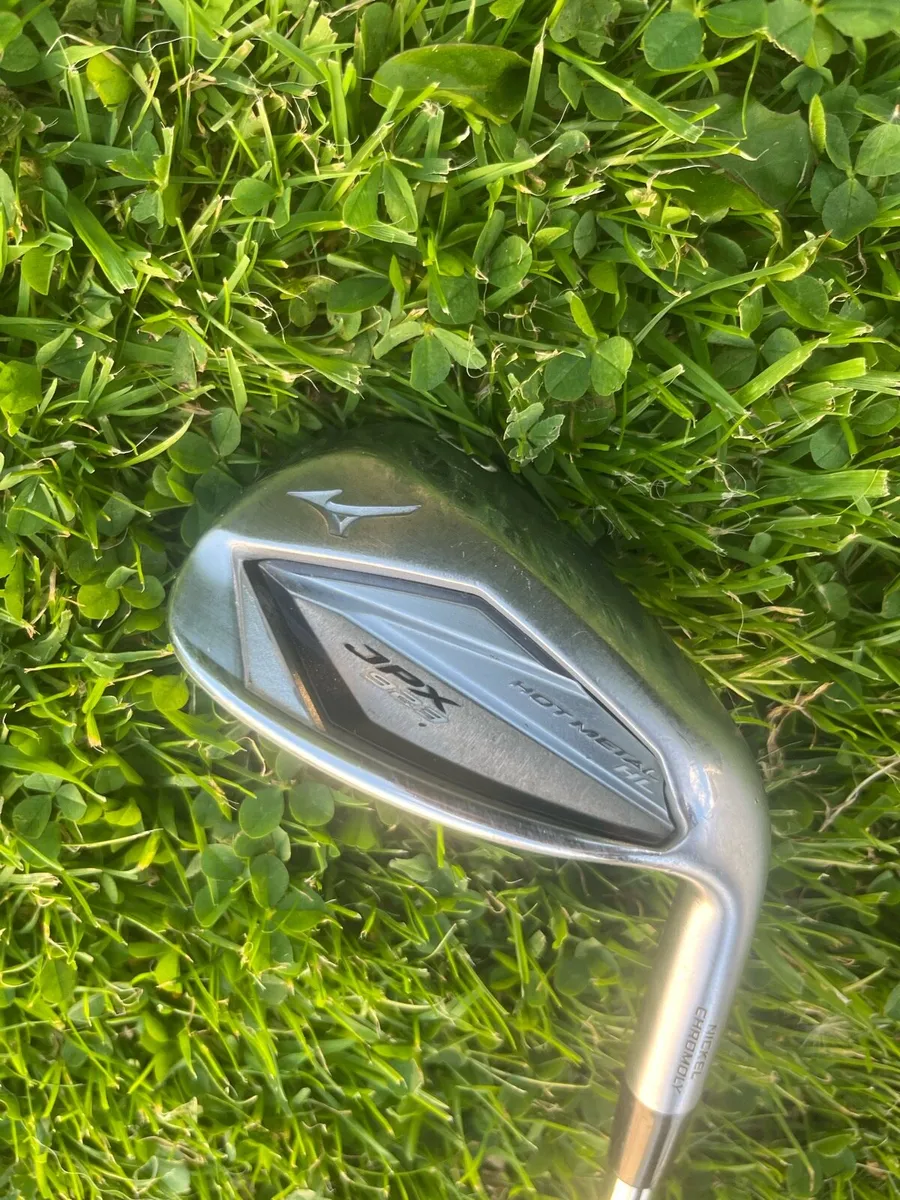 Mizuno jpx 923 sand wedge - Image 1