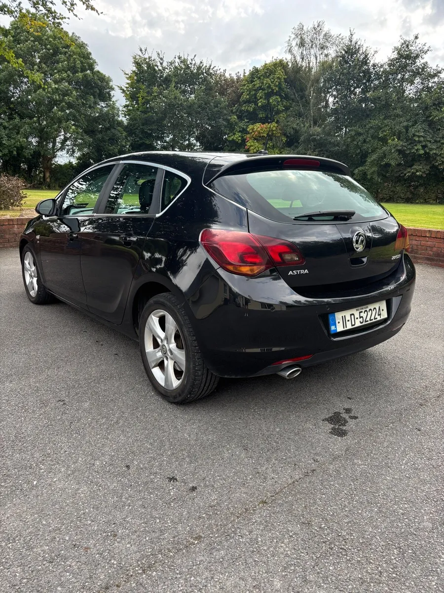 Vauxhall Astra 2011 NCT & Tax - Image 3