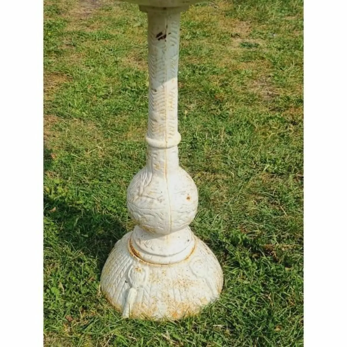 Bird Bath White H36 - Image 3