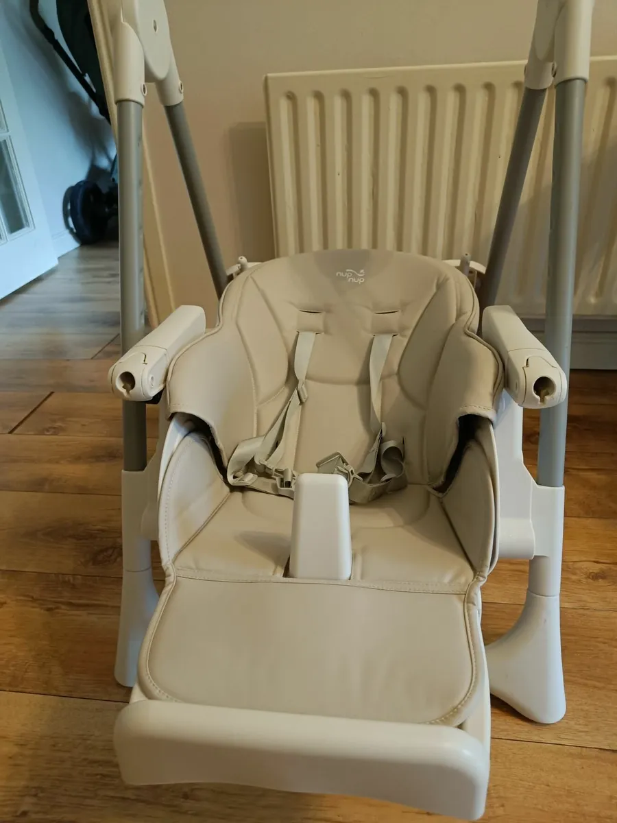 High chair - Image 3