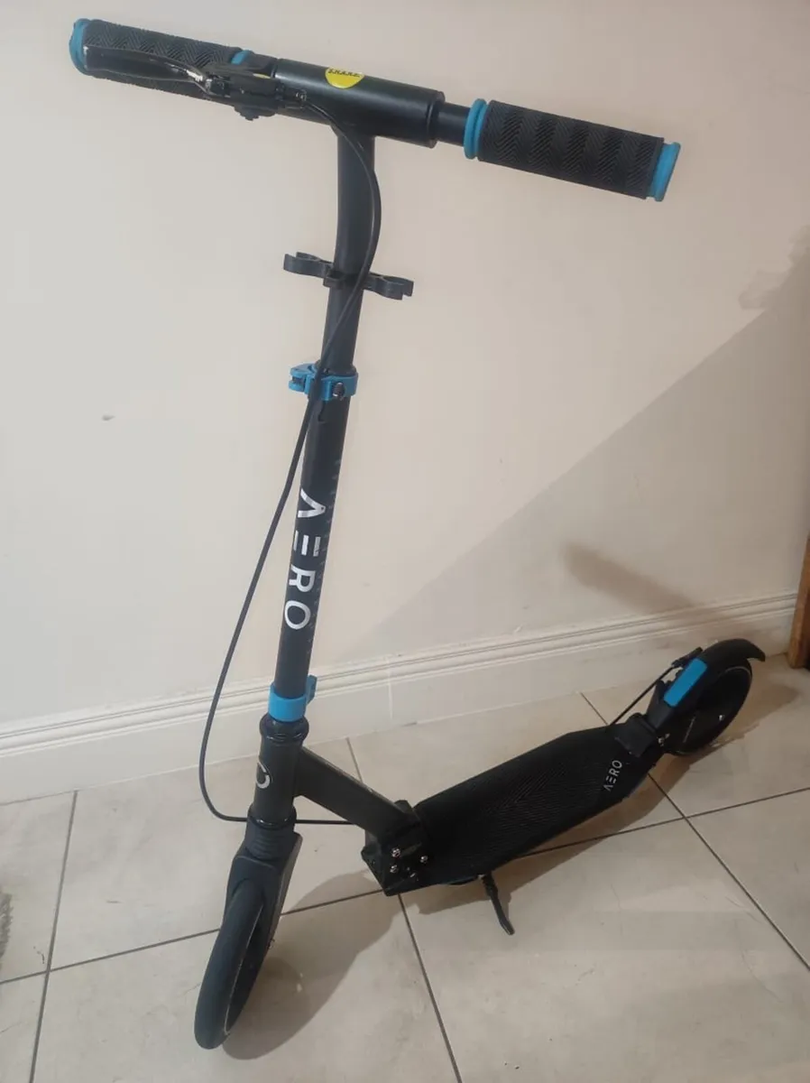Scooter for sale - Image 1