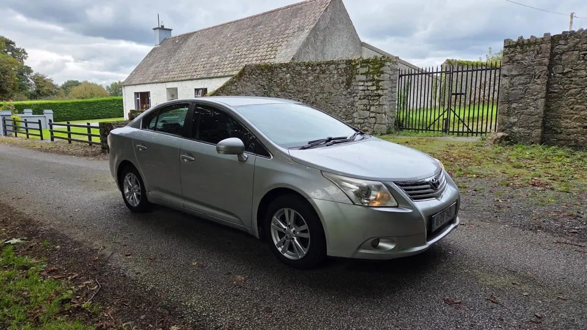 TOYOTA AVENSIS 2.0 TAXED-NCT - Image 3
