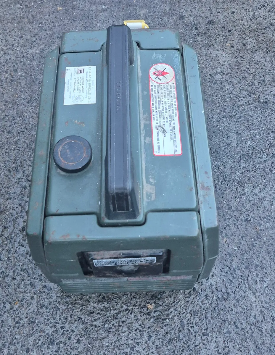 HONDA EX500 PETROL PORTABLE GENERATOR. IDEAL - Image 4