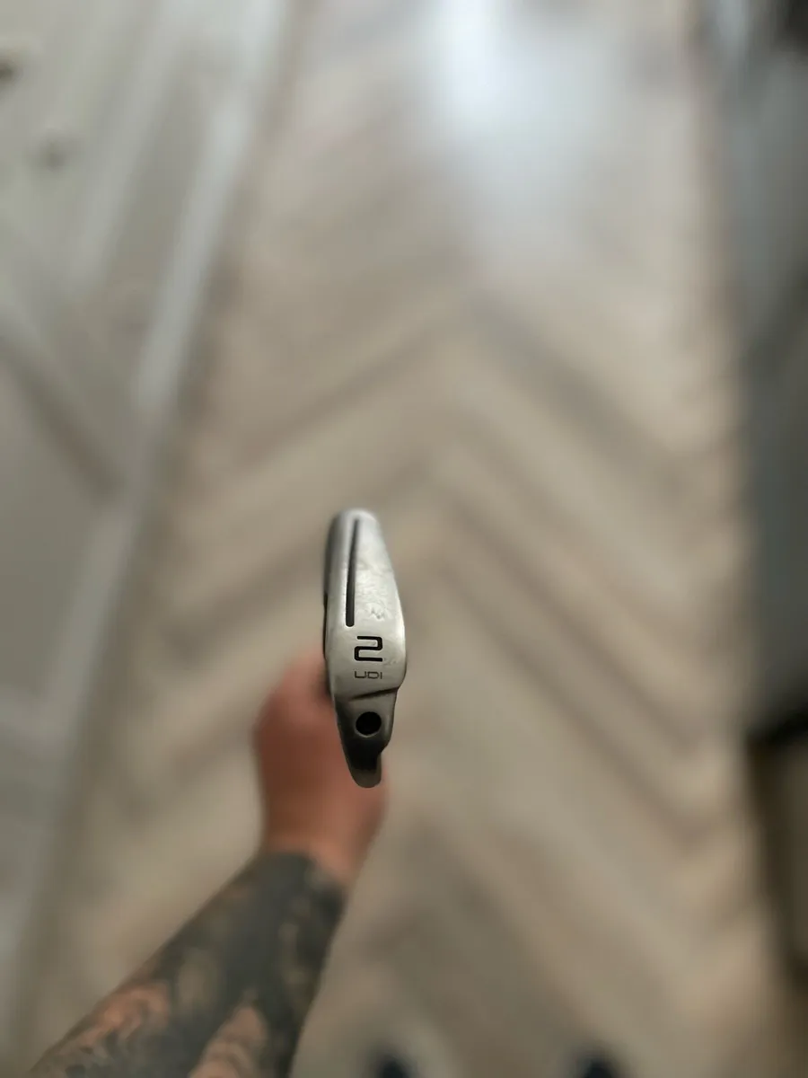 Taylormade p790 2 iron - Image 2