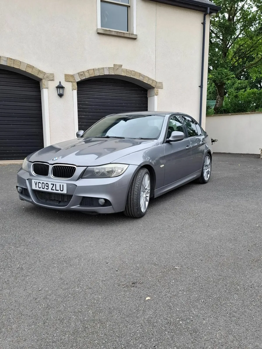BMW 3-Series 2009 - Image 1
