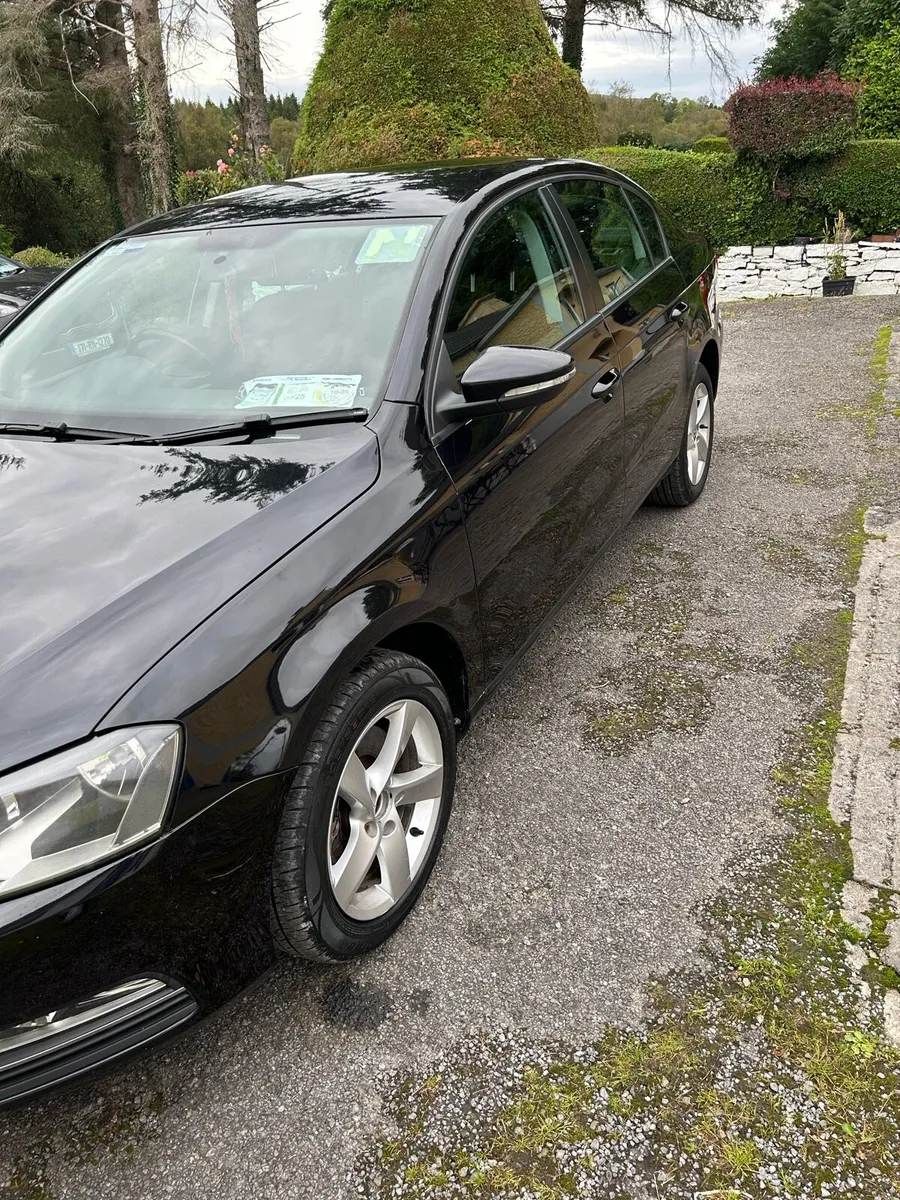 Volkswagen Passat - Image 4