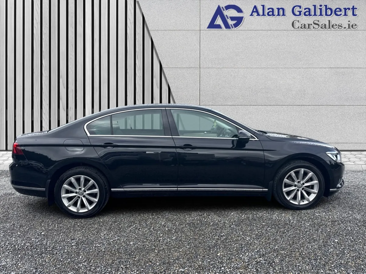 Volkswagen Passat HIGHLINE 1.6 TDI 120HP VIRTUAL C - Image 3
